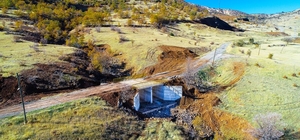 Batman'da Taşçı köyünün yolunda köprü yapıldı