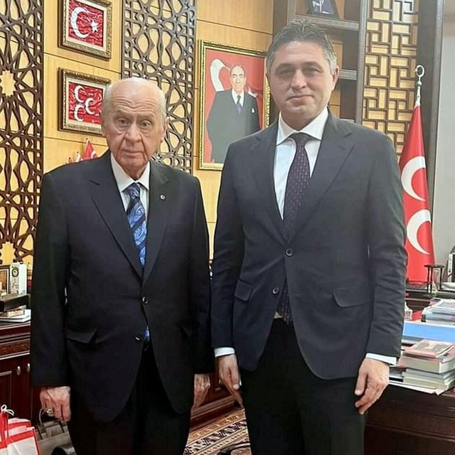 Aliağa Belediye Başkanı Acar, aday adaylığı başvurunda bulundu