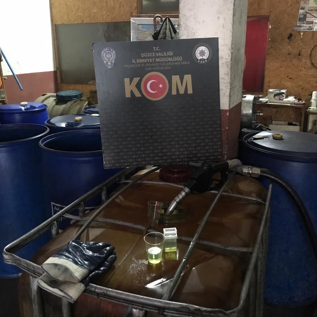 Düzce'de 800 litre kaçak akaryakıt ele geçirildi