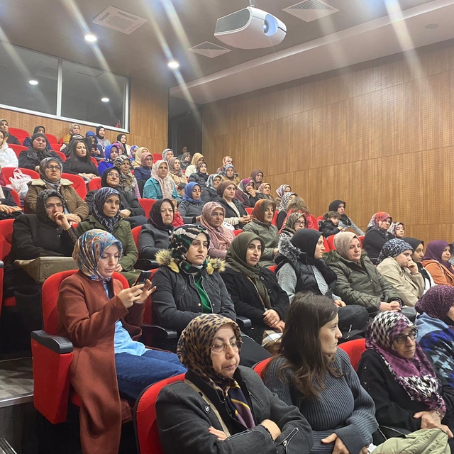 Samsun'da "Kadın girişimcilik ve işletme kooperatifi" eğitimi düzenlendi