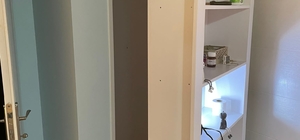 Osmaniye'de firari FETÖ hükümlüsü, kitaplık şeklinde düzenlenen gizli bölme...