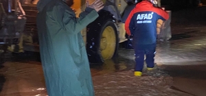 Yalova'da yağış nedeniyle mahsur kalan 10 kişi kurtarıldı