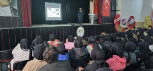 Alaca'da Siberay ekipleri öğrencileri bilgilendirdi