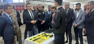 İdil'de 4006 TÜBİTAK Bilim Fuarı açıldı