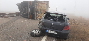 Kayseri'de kamyonun çarptığı otomobildeki 2 kişi yaralandı