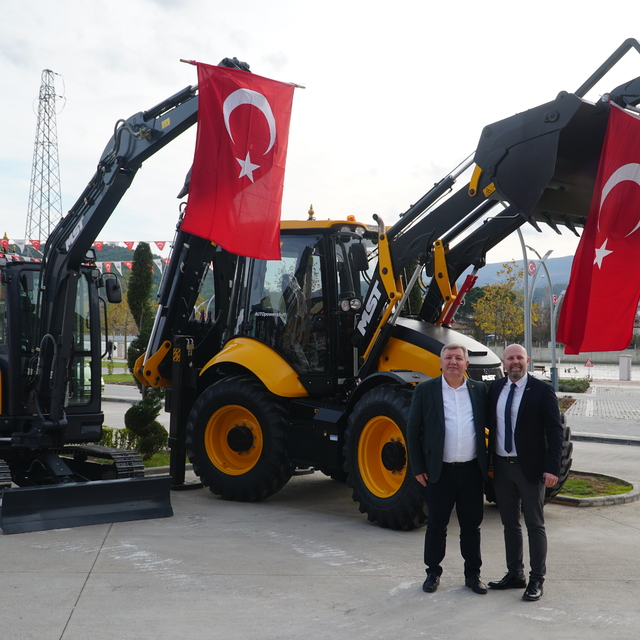 Osmancık Belediyesinin yeni iş makineleri hizmete sunuldu