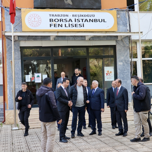 Trabzon Valisi Yıldırım'dan fırtınaya kapılarak denizde boğulan öğrencileri...