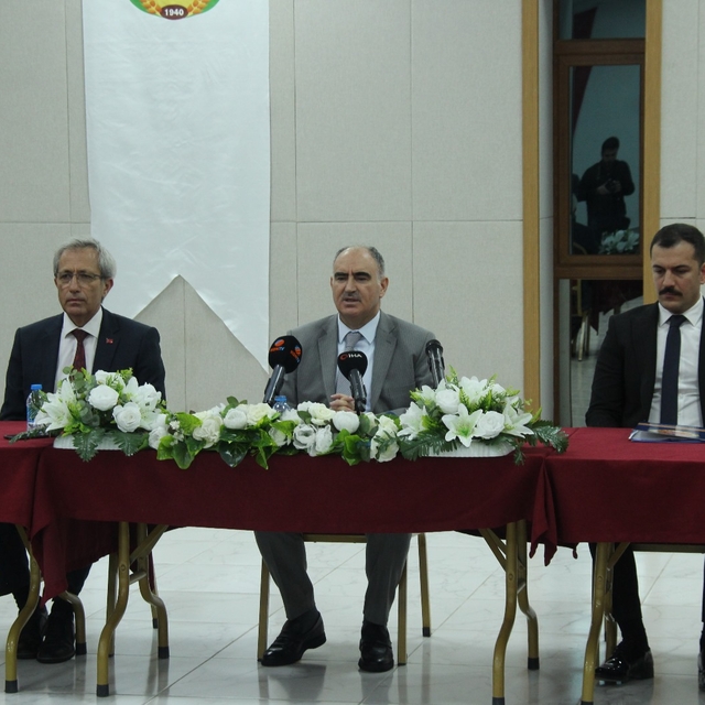 Konya Valisi Özkan, Sarayönü OSB'yle ilgili açıklamalarda bulundu: