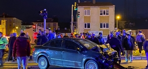 Bolu'da iki otomobilin çarpıştığı kazada 6 kişi yaralandı