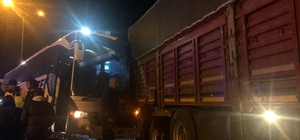 Konya'da otobüsün tıra çarpması sonucu 2 kişi yaralandı