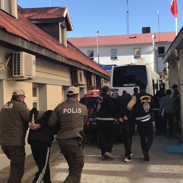 Tunceli merkezli 3 ilde operasyon; 100 milyon liralık vurgun yapan şebeke ç...