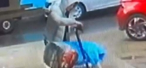 İzmir'de apartmandan hırsızlık kamera