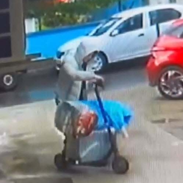 İzmir'de apartmandan hırsızlık kamera