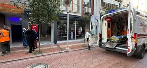 Çatıdan düşen işçi öldü, birlikte çalıştığı babası gözyaşı döktü