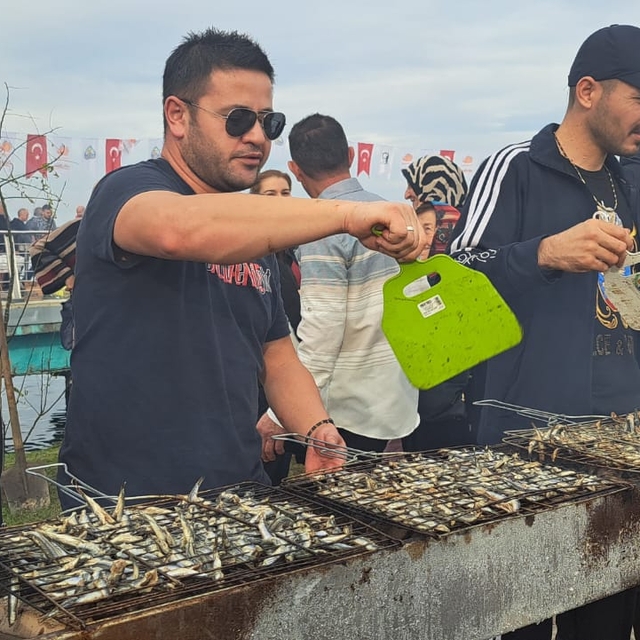 Ordu´da Hamsi Festivali; 7 ton pişirilip ikram edildi