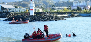 Trabzon Büyükşehir Belediye Başkanı Zorluoğlu'ndan araka kurtarma ekiplerin...