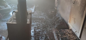 Sobaya benzin döken anne çıkan yangında öldü, 2 çocuğu dumandan zehirlendi