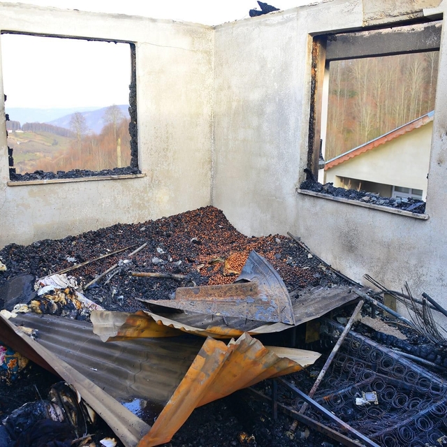 Ordu'daki ev yangınında 500 kilogram fındık zarar gördü