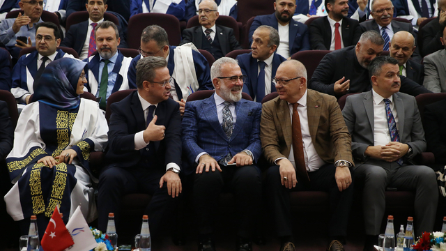 Manisa Celal Bayar Üniversitesi'nin akademik yıl açılış töreni yapıldı