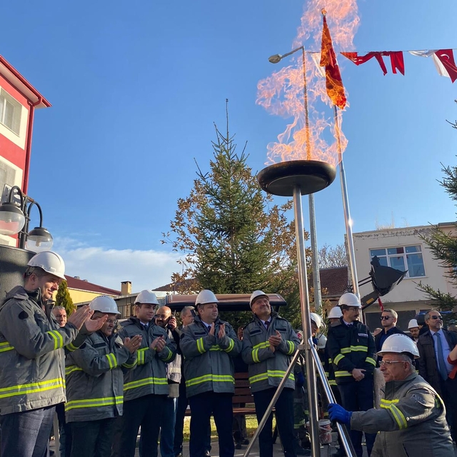Kayseri'nin Felahiye ilçesinde ilk doğal gaz ateşi yakıldı