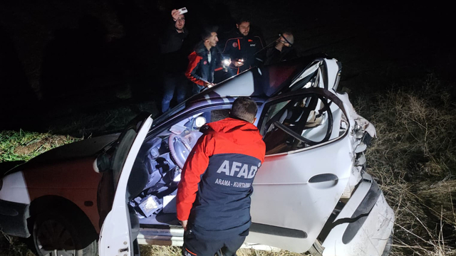 Bitlis'te tırın otomobile çarpması sonucu 1 kişi öldü