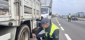 Yalova'da jandarma ekipleri kış lastiği denetimi yaptı