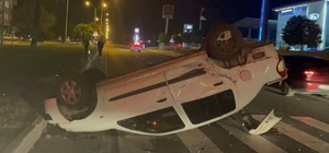 Şanlıurfa'da otomobillerin çarpıştığı trafik kazasında 2 kişi yaralandı