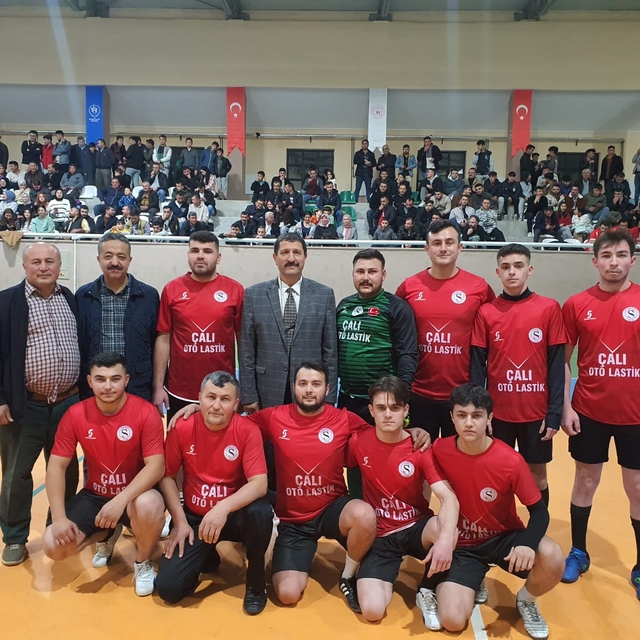 Demirci Akıncıları 100. yıl Futsal Turnuvası başladı
