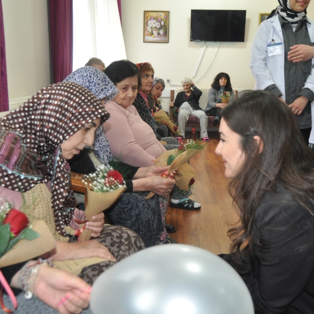 Laçin Kaymakamı Şimşek'ten engelli bireylere ziyaret