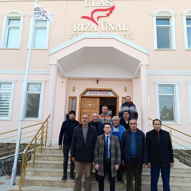 Ulaş Kaymakamı Zafer, cemevini ziyaret etti