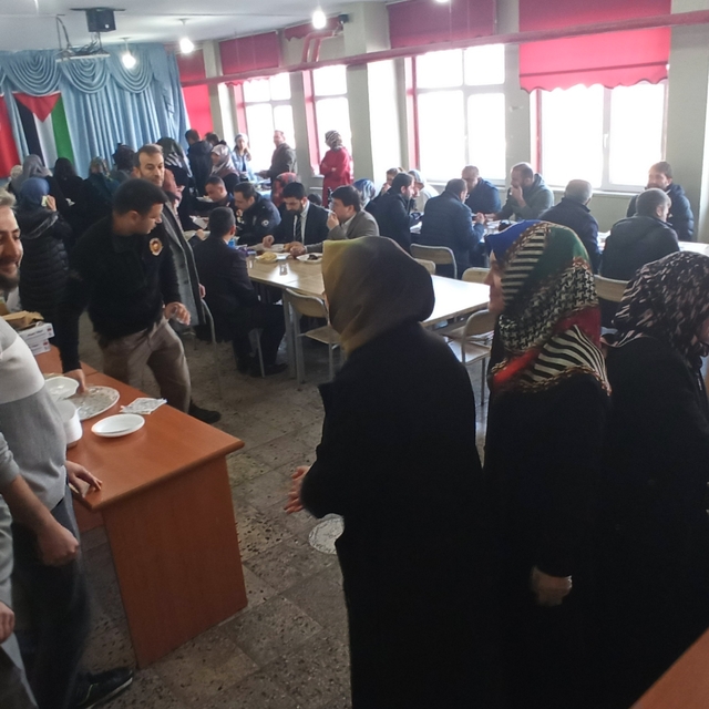 Yeşilyurt'ta Filistin yararına kermes