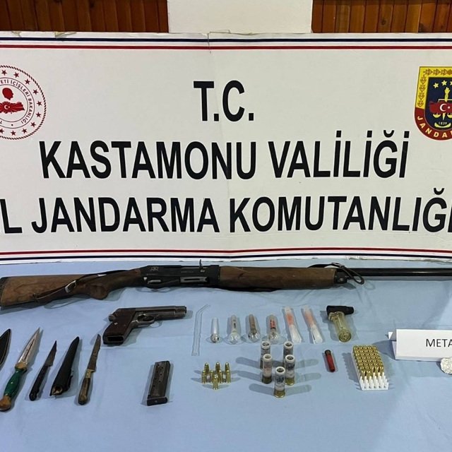Kastamonu'da düzenlenen uyuşturucu operasyonunda 7 şüpheli yakalandı