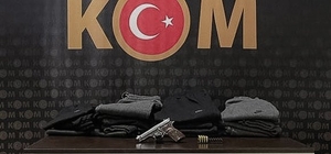 Ardahan'da kaçakçılık operasyonunda 4 zanlı yakalandı