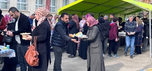 Hatay'da lise öğrencileri Filistinli çocuklar için kermes düzenledi