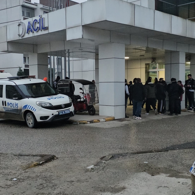 Sakarya'da devrilen arazi aracının sürücüsü öldü