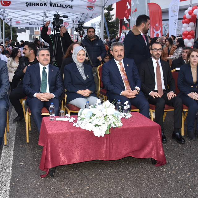 Aile ve Sosyal Hizmetler Bakanı Göktaş, Şırnak'ta 6 Nolu Aile Destek Merkez...