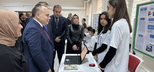 Artvin'de TÜBİTAK 4006 Bilim Fuarı açıldı