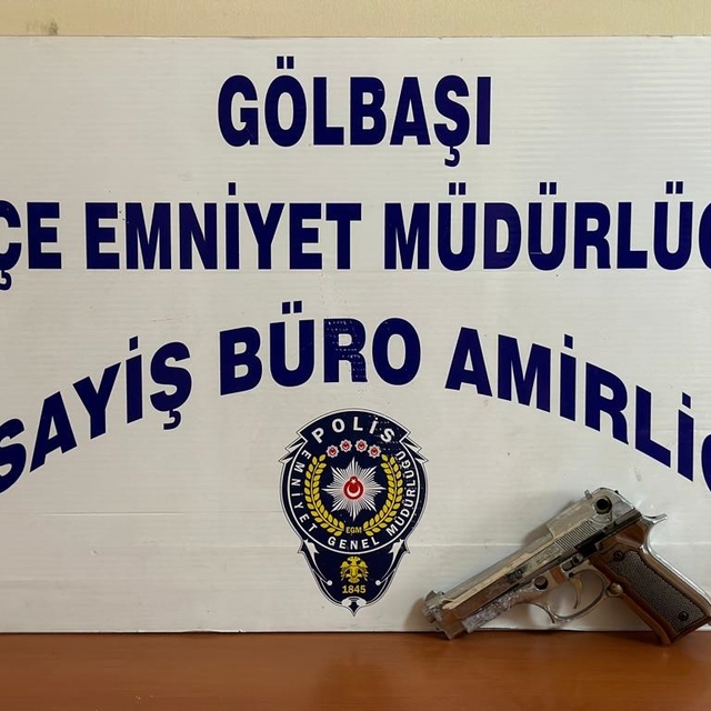 Adıyaman'da ruhsatsız tabanca ele geçirildi