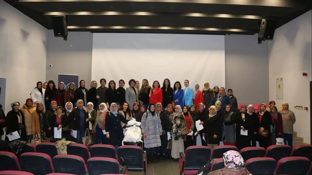 Denizli'de kadınlara aile ve çocuk sağlığı eğitimi verildi