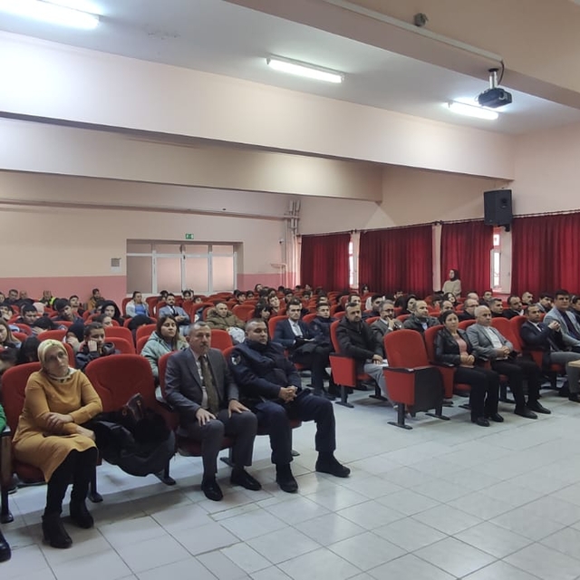 Mecitözü'nde "insan hakları" eğitim semineri düzenlendi