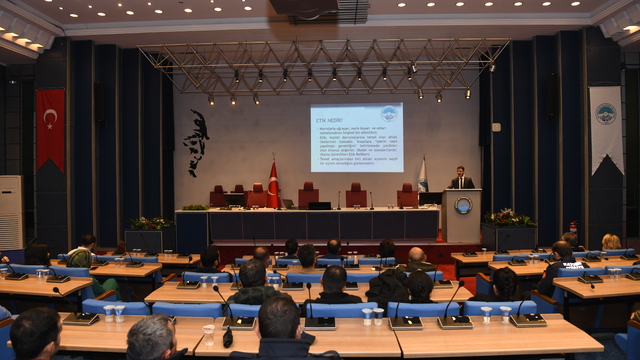  Kayseri'de belediye personeline eğitim verildi