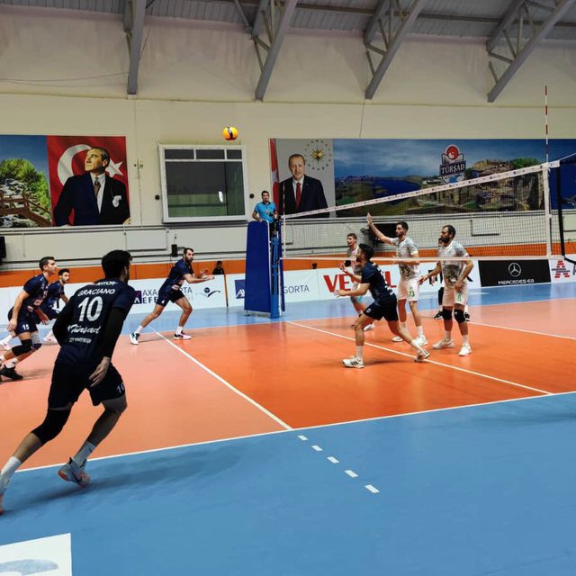 Voleybol: AXA Sigorta Efeler Ligi