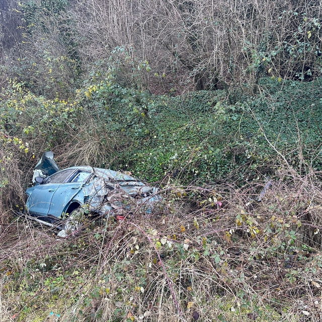 Bolu'da takla atan otomobildeki 2 kişi yaralandı
