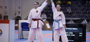İtalya'daki karate şampiyonasında finalde iki Türk sporcu karşılaştı