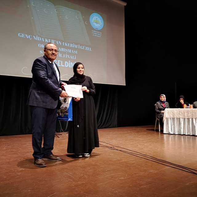 Genç Nida Kur'an-ı Kerim'i Güzel Okuma Yarışması'nın il finali Vezirköprü'd...