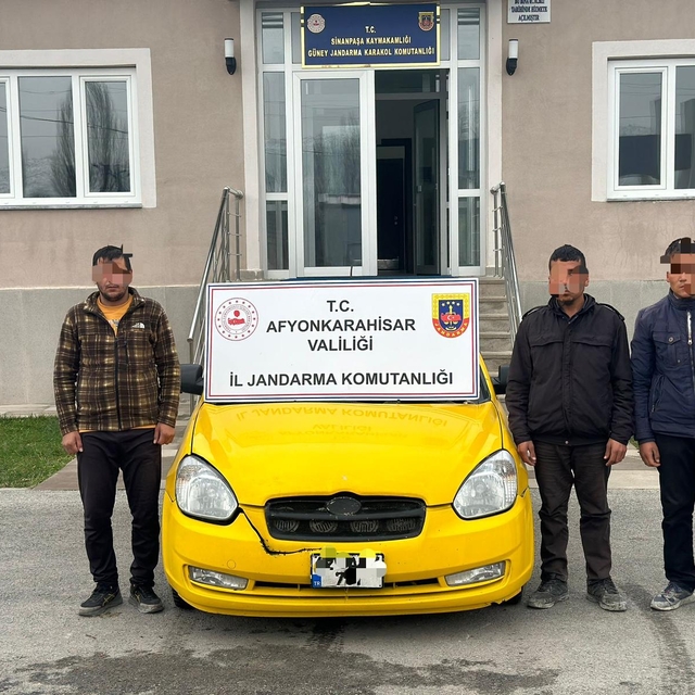 Afyonkarahisar'da göçmen kaçakçılığı yaptığı öne sürülen kişi tutuklandı
