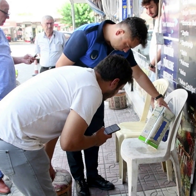 Denizli'de sahte zeytinyağı satanlara para cezası kesildi
