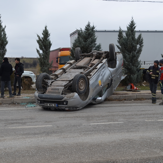 Şabanözü'de trafik kazasında 2 kişi yaralandı