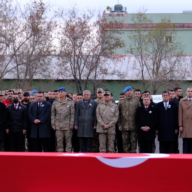 Pençe-Kilit şehidi için Şırnak´ta tören