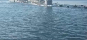 Kocaeli'de yüzer havuz battı; 24 personel kurtarıldı